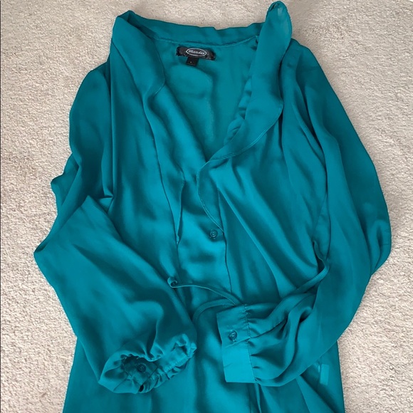 Bundle of 4 long sleeve sheer shirts! - Picture 4 of 8